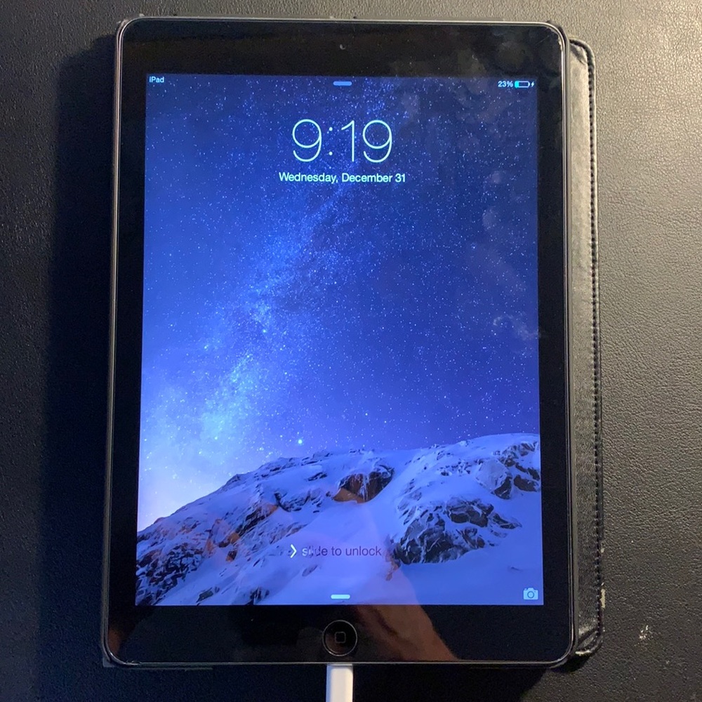 iPad Air 16GB Space Gray